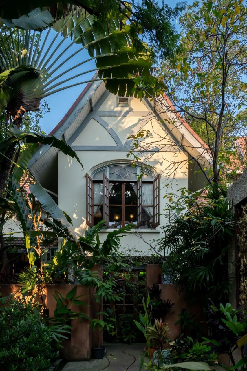Ariyasom Villa Бангкок Экстерьер фото