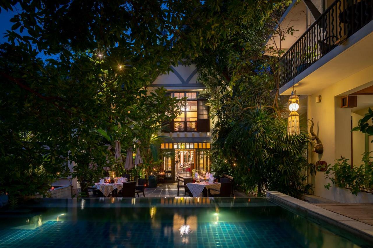 Ariyasom Villa Бангкок Экстерьер фото